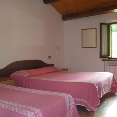 Agriturismo Orsaiola Urbania Luaran gambar