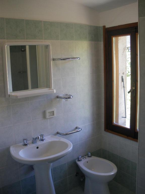 Agriturismo Orsaiola Urbania Bilik gambar